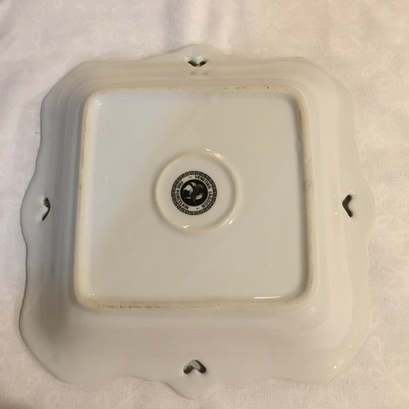 $5 when Bundled with 2 other items.
Vintage Fine Porcelain 9" Dish w/Gold Trim - Picture 2 of 5